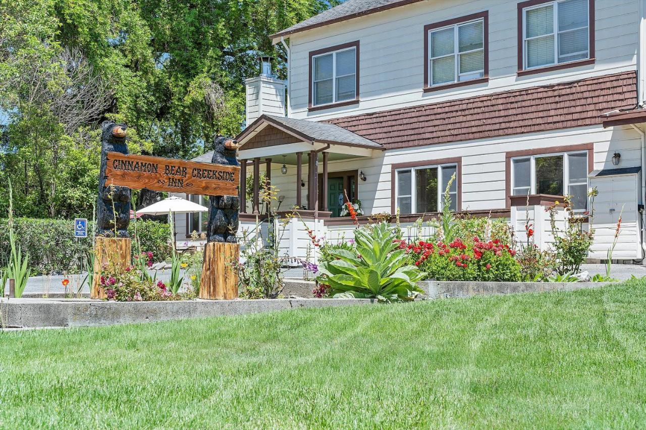 Cinnamon Bear Creekside Inn Sonoma Exterior photo
